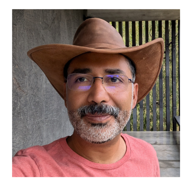 Photo of Associate Professor of Sociology, Dr Hugo Cero-Anaya, taken in Mexico.